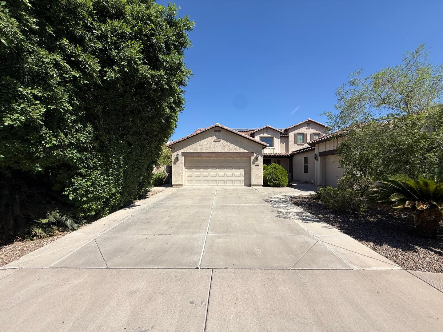 906 W Glenmere Drive