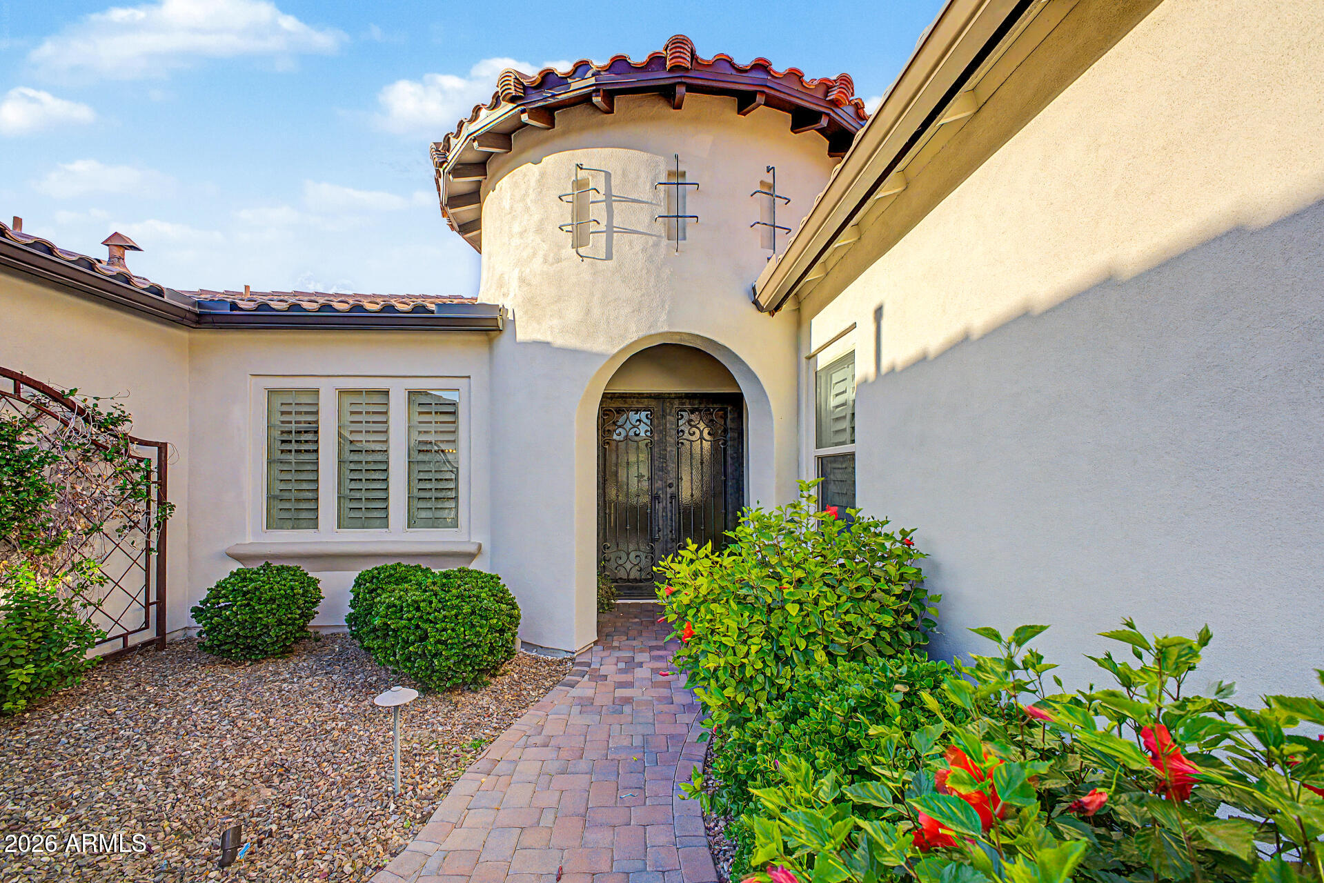 8406 W LOUISE Court