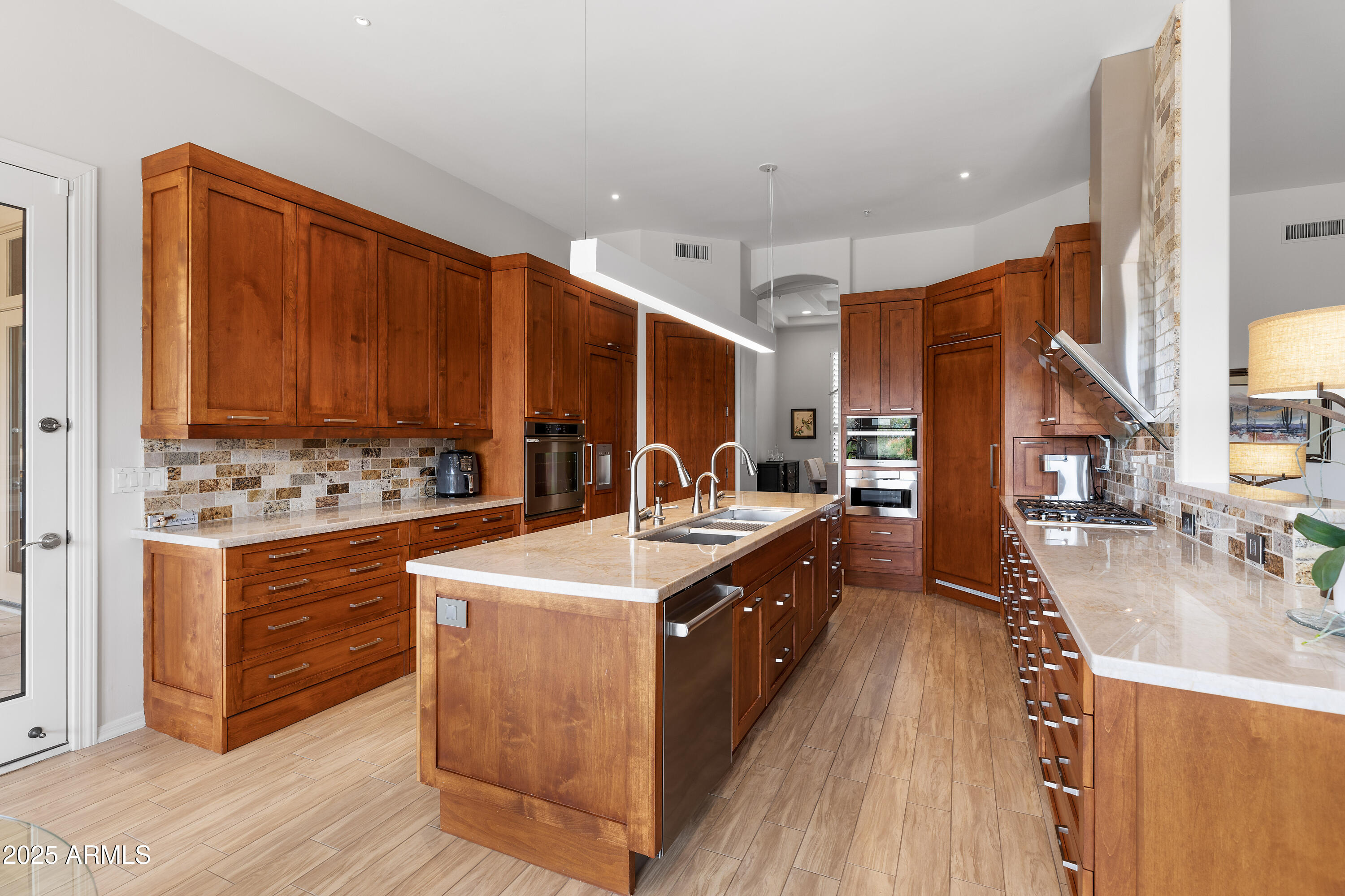 12083 E WETHERSFIELD Drive