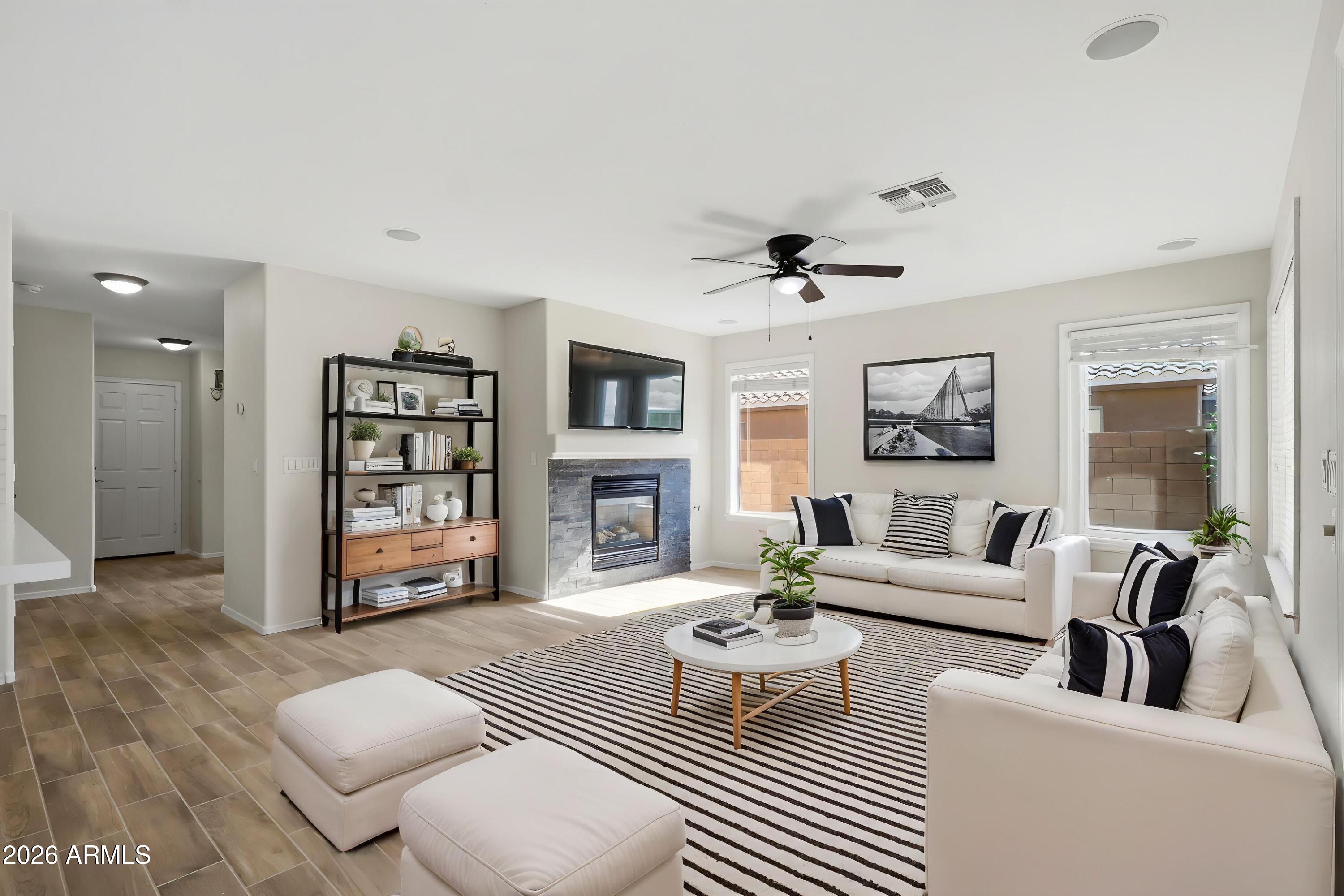 223 W RAVEN Drive