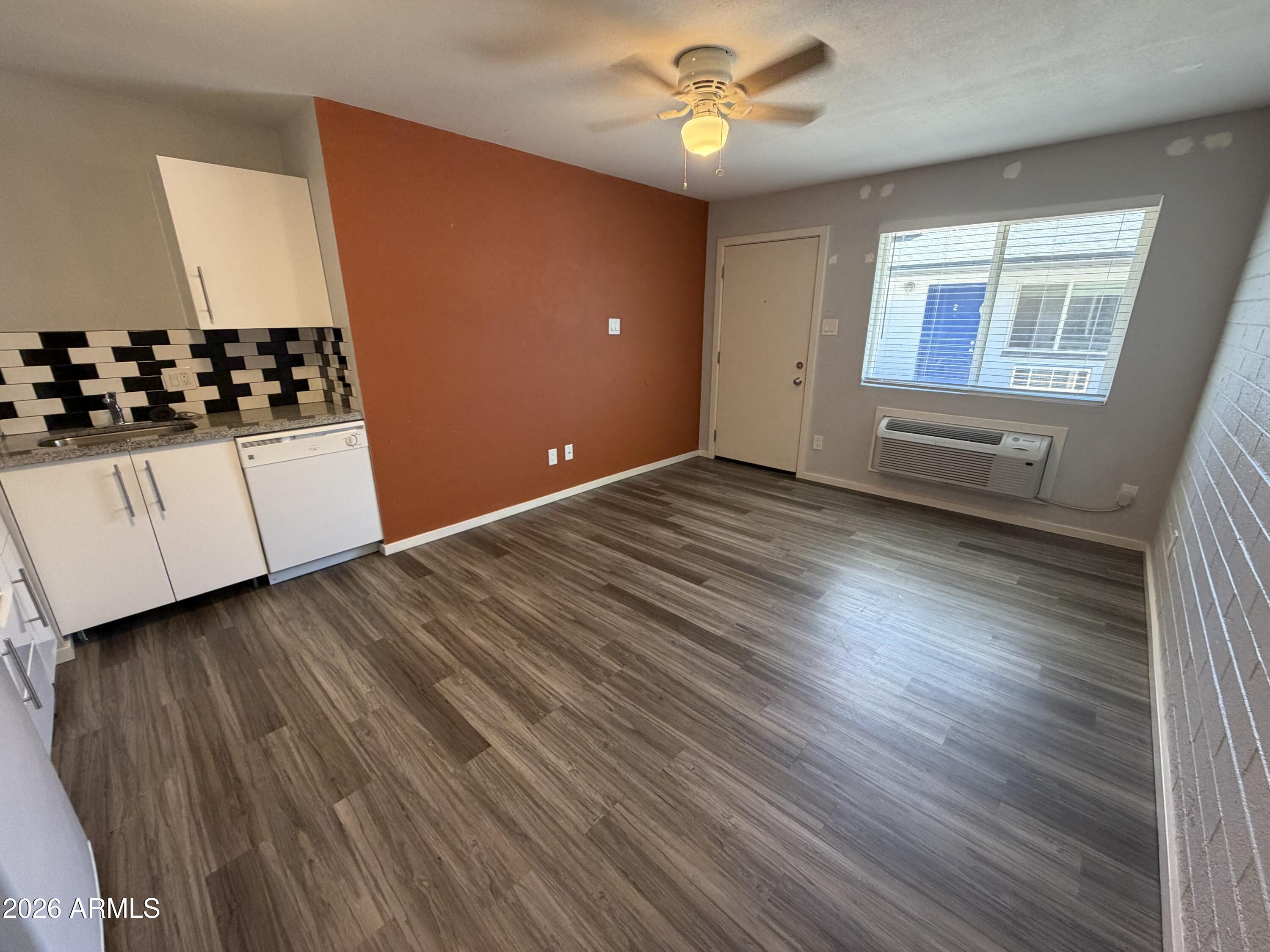 1238 W 4th Street Apt 2