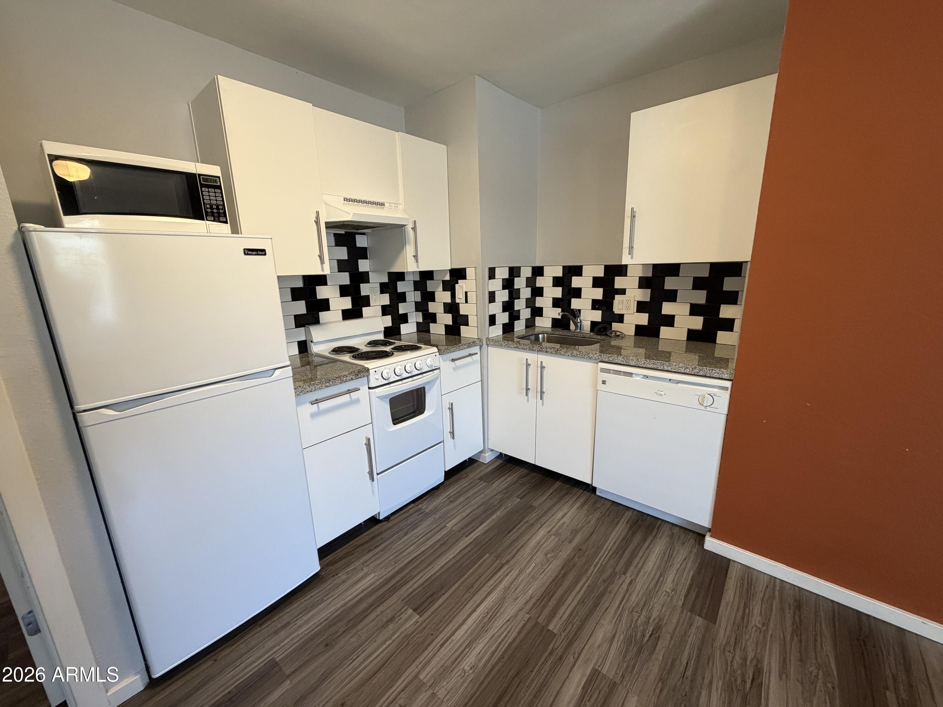 1238 W 4th Street Apt 2