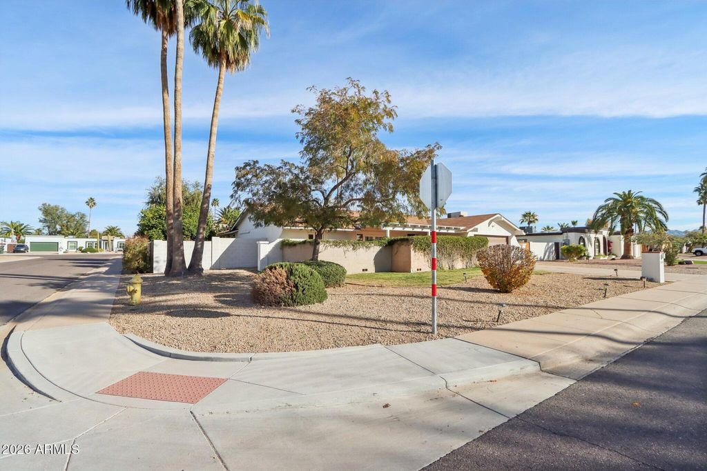 Photo of 5302 E Evans Drive, Scottsdale, AZ 85254 (MLS # 6976330)