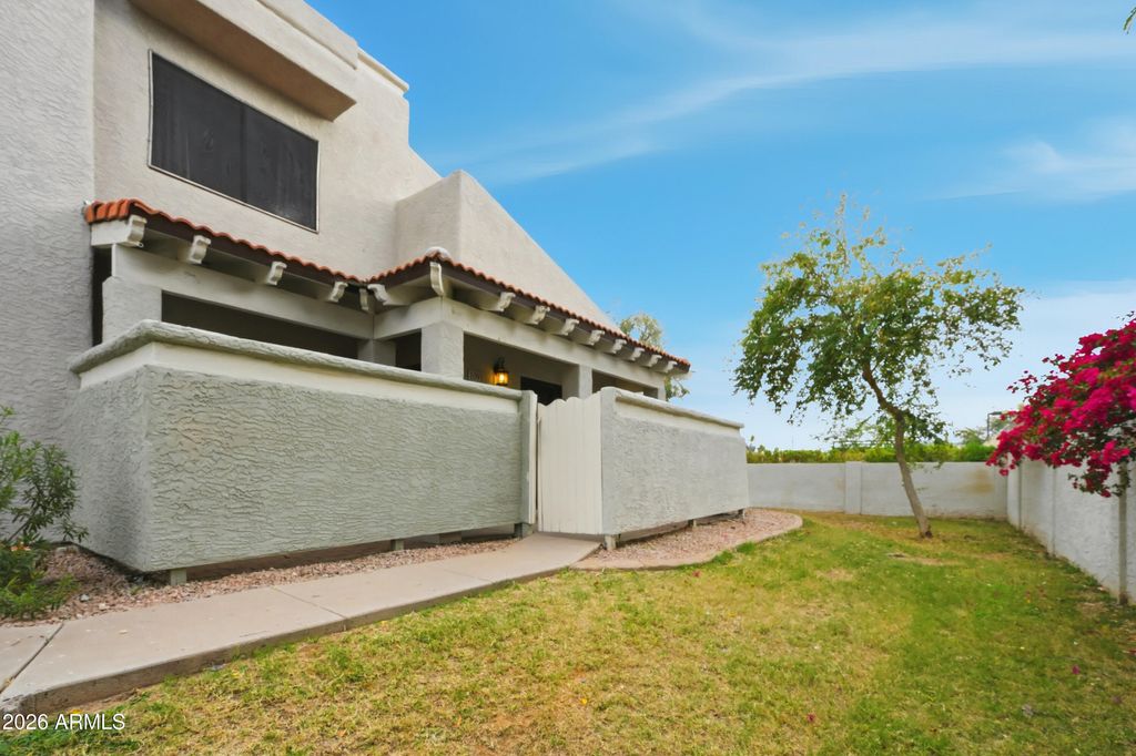 Photo of 850 S River Drive #1093, Tempe, AZ 85281 (MLS # 6982882)