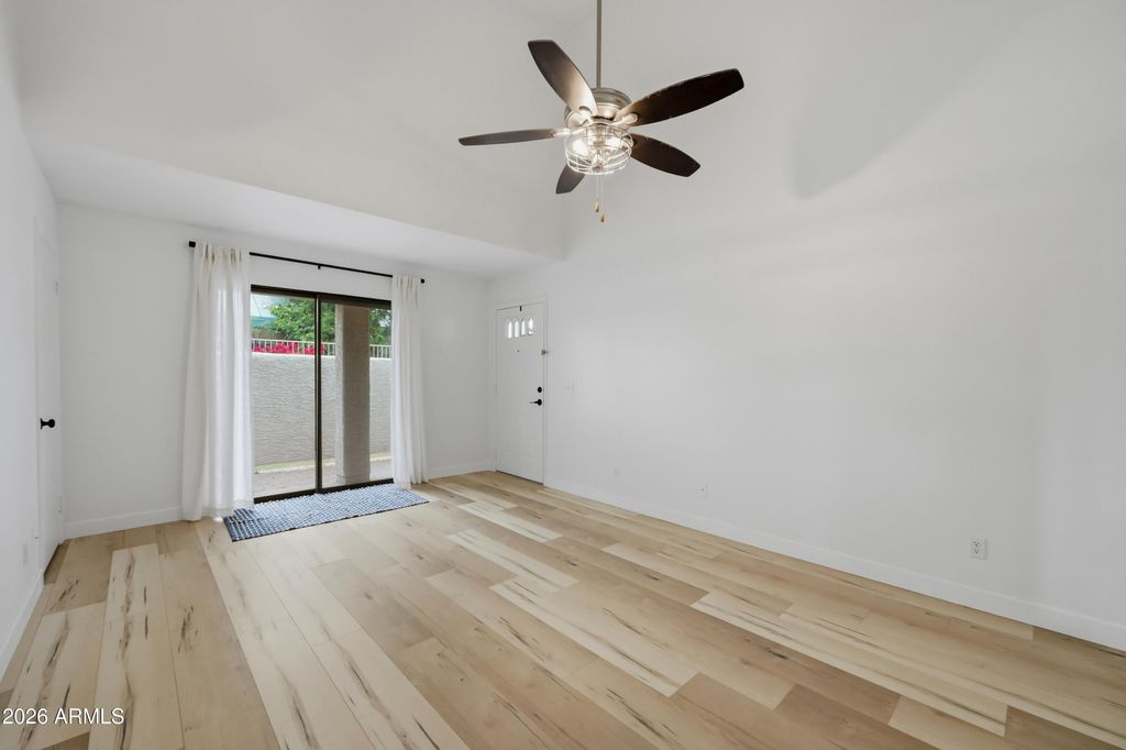 Photo of 850 S River Drive #1093, Tempe, AZ 85281 (MLS # 6982882)