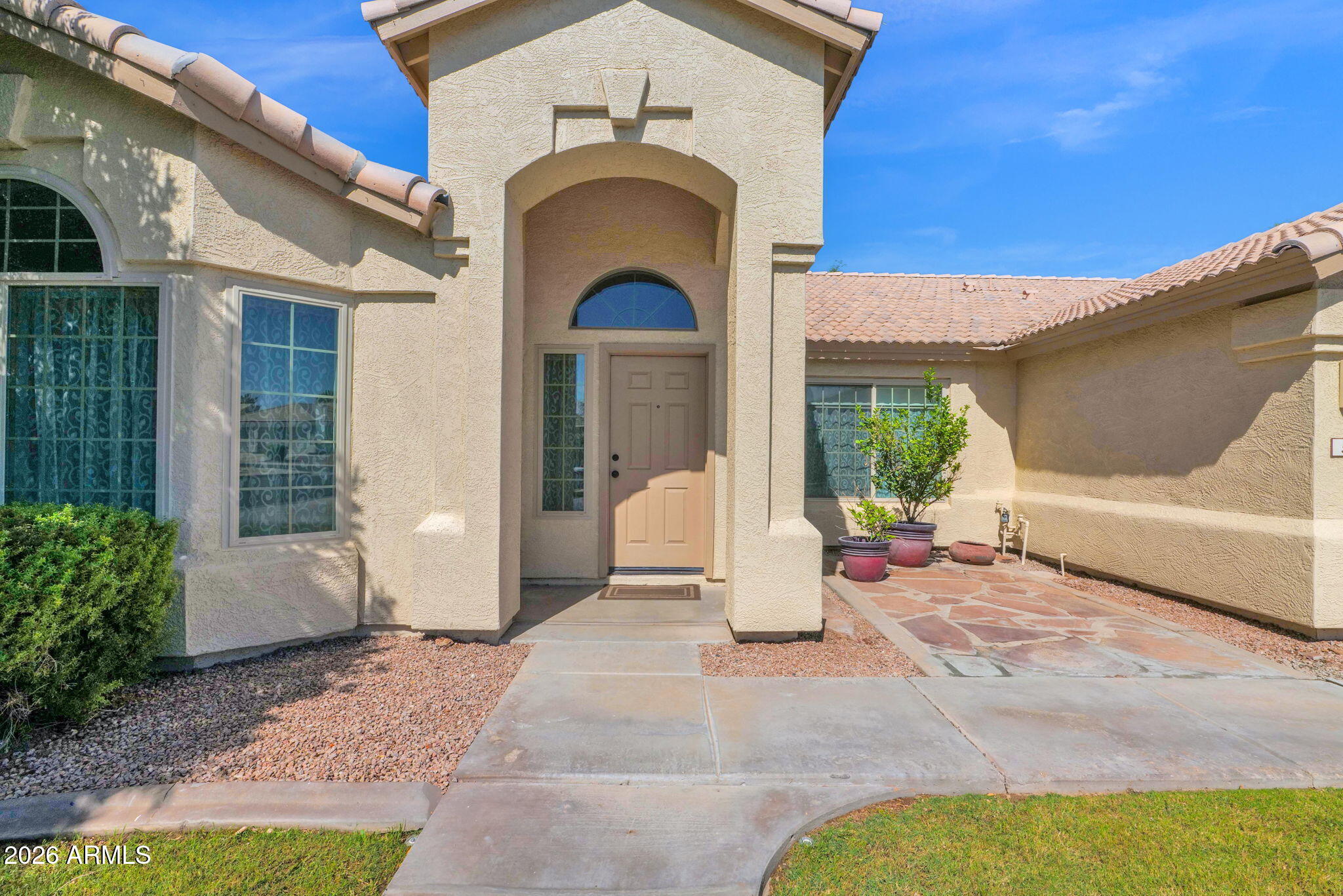 502 N FALCON Drive