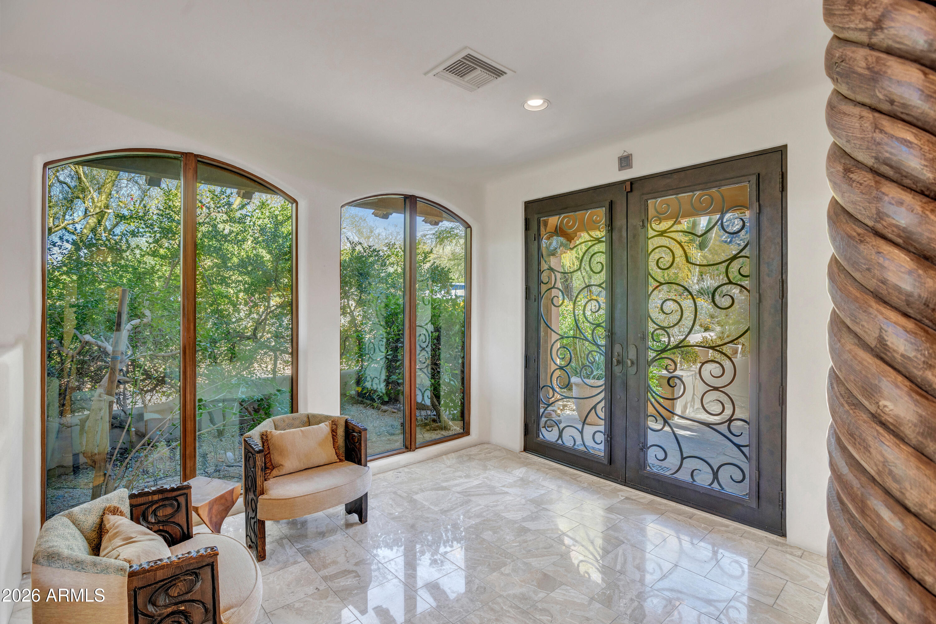 10040 E HAPPY VALLEY Road 450