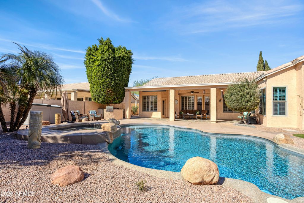 Photo of 1847 W Bluebird Drive, Chandler, AZ 85286 (MLS # 6994220)