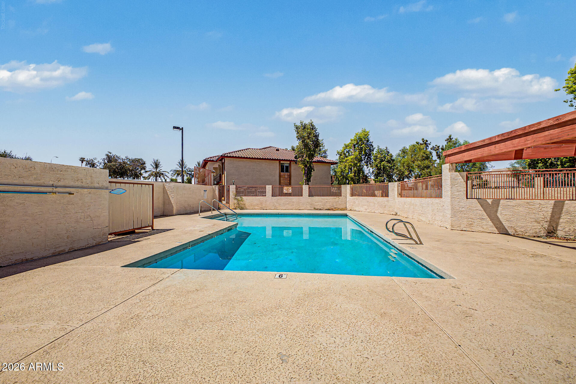 510 W UNIVERSITY Drive 202
