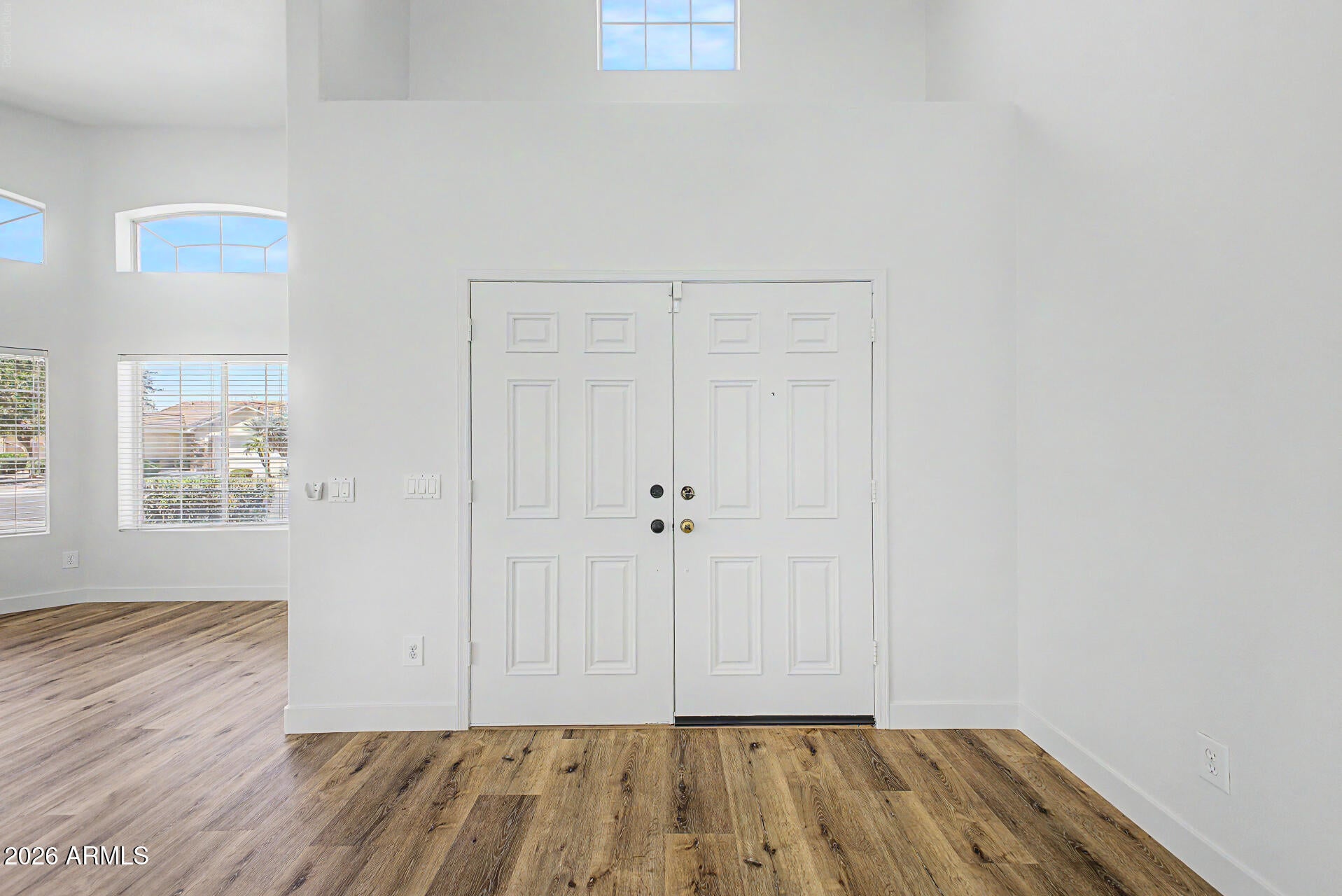 835 W COOLEY Drive