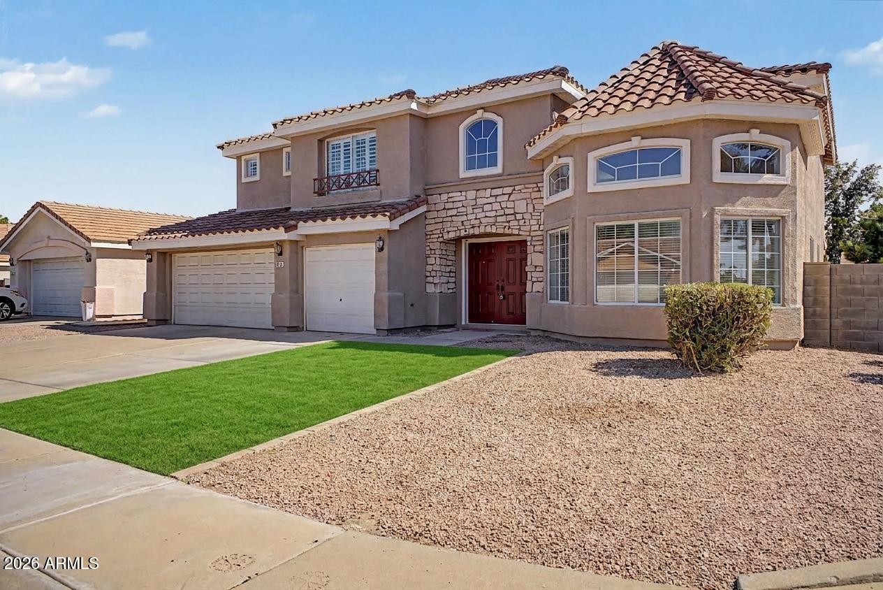 835 W COOLEY Drive