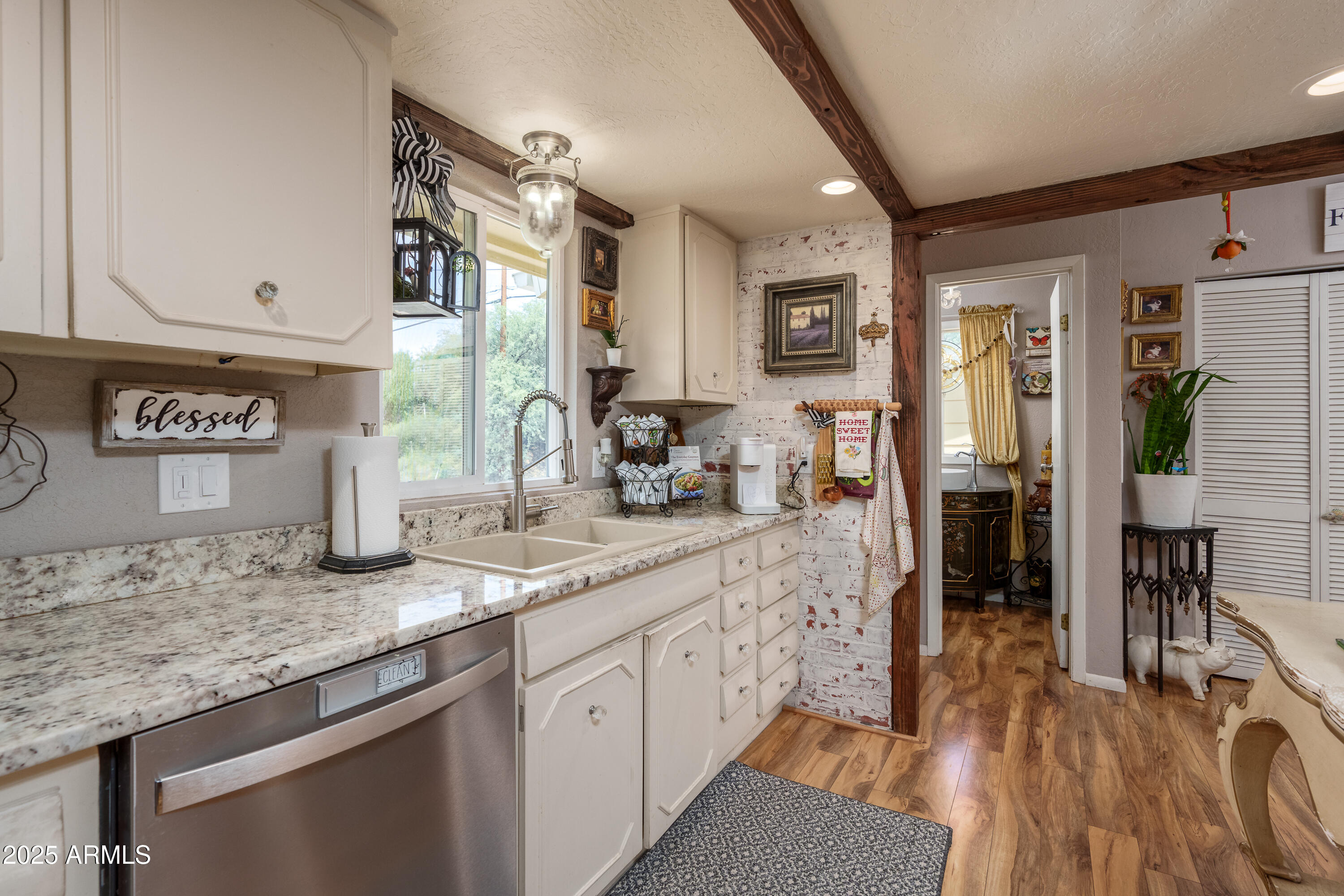 Cornville, Arizona 86325, United States, 4 Bedrooms Bedrooms, ,4 BathroomsBathrooms,Residential,Active,184068