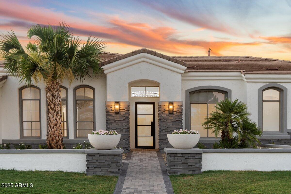 3354 E JAEGER Circle