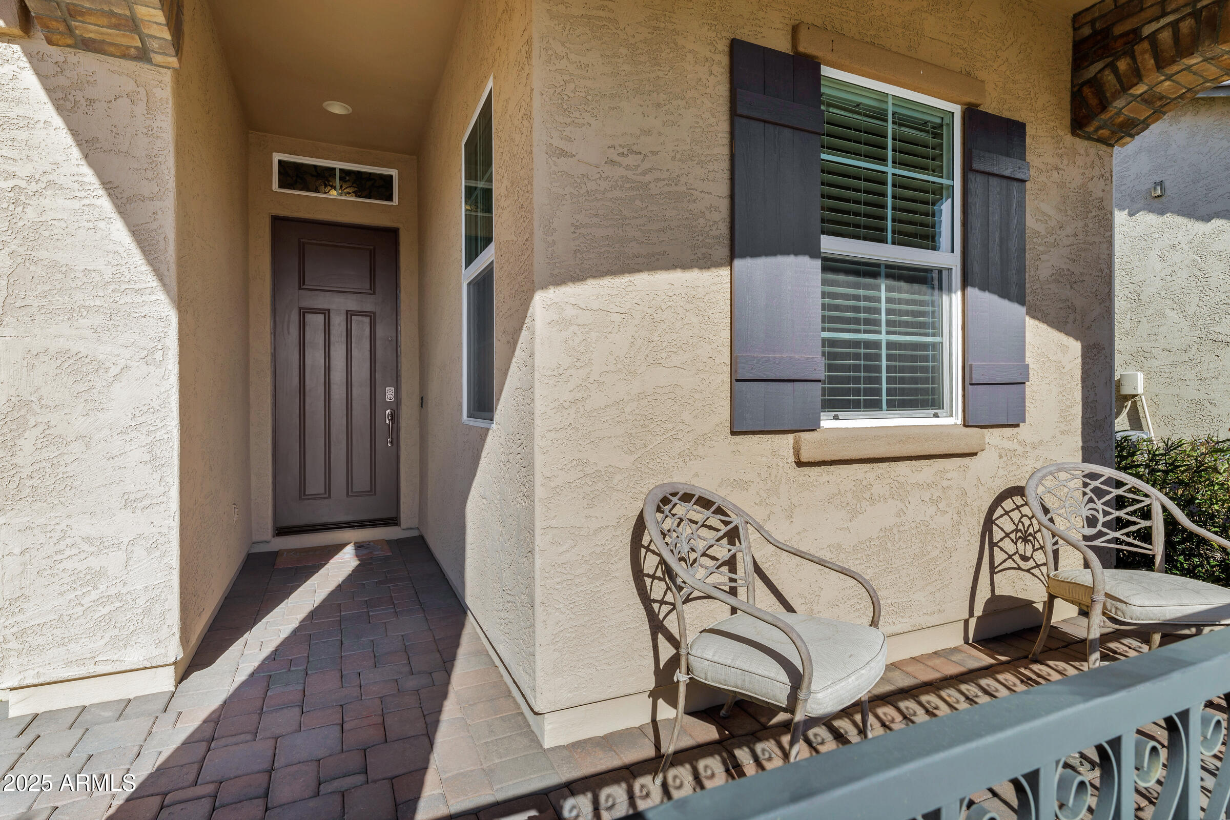 10104 E NICHOLS Avenue