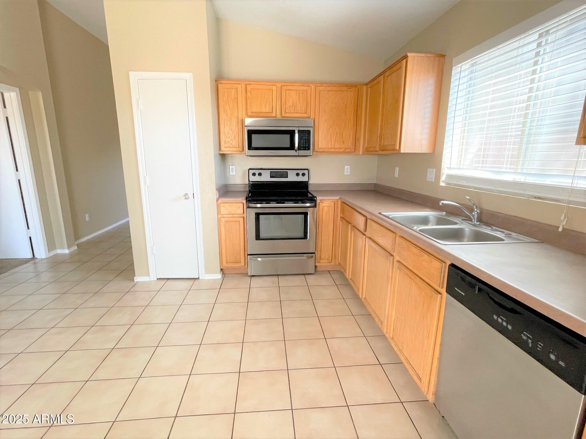 6717 E Lush Vista View