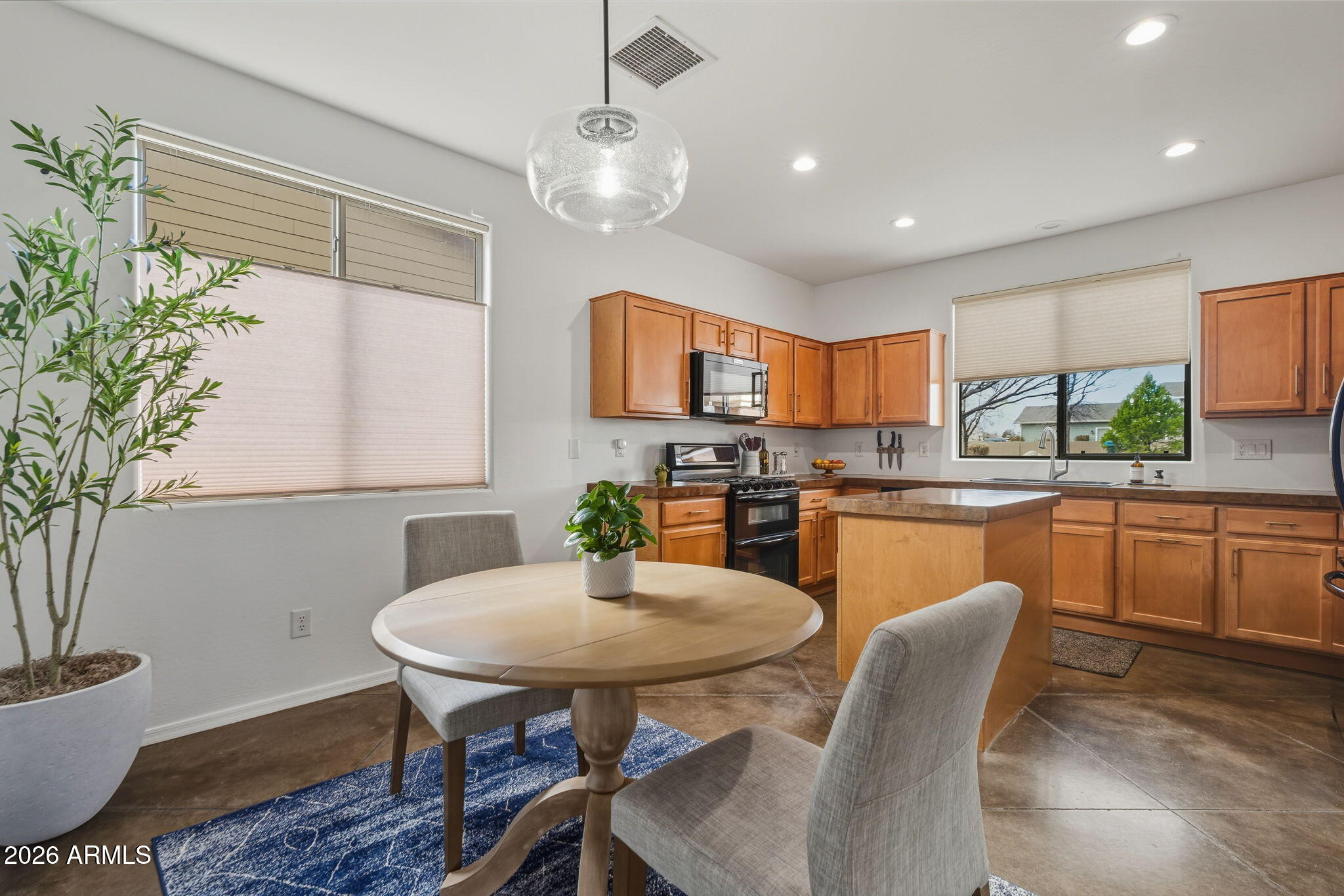 1347 N KETTLE HILL Road