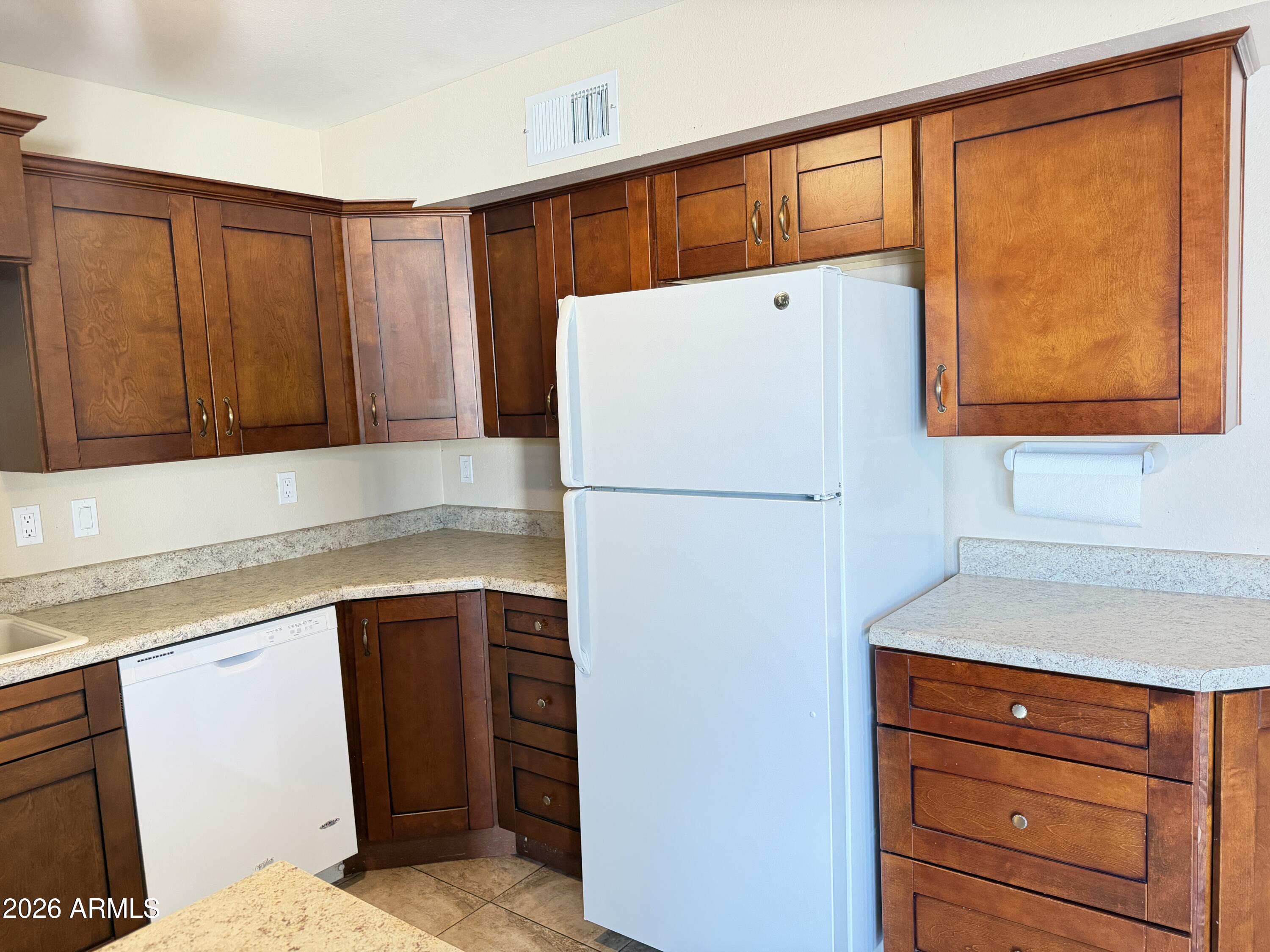 114 S LESUEUR --