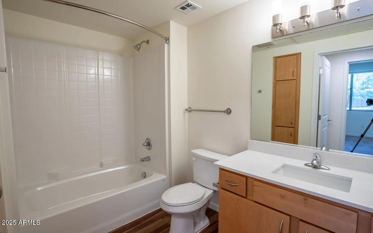 2050 W SOUTHERN Avenue 1