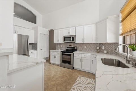 Property photo of 61 S Forest Drive, Chandler, AZ 85226