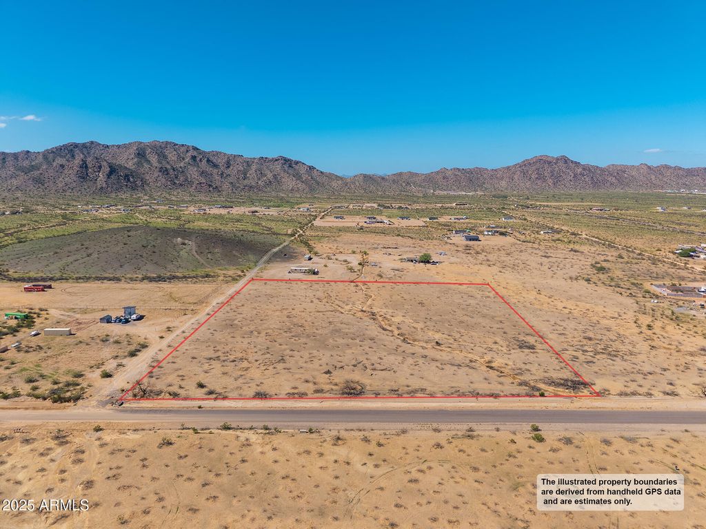 Photo of 0 N Hidden Valley Road #-, Maricopa, AZ 85139 (MLS # 6936060)