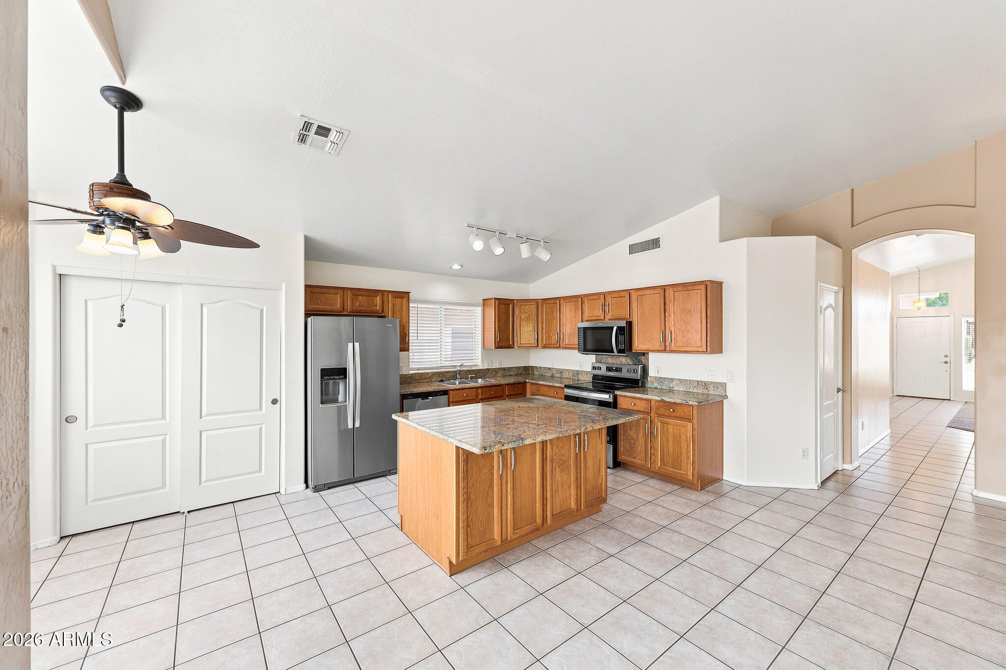 1109 E MONTOYA Lane