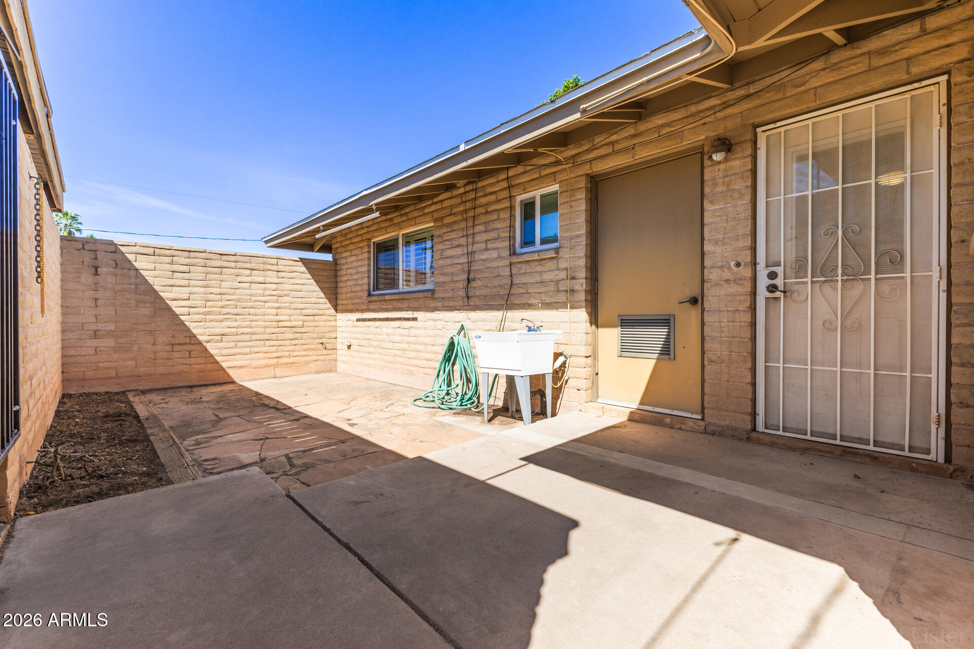 223 E CONCORDA Drive