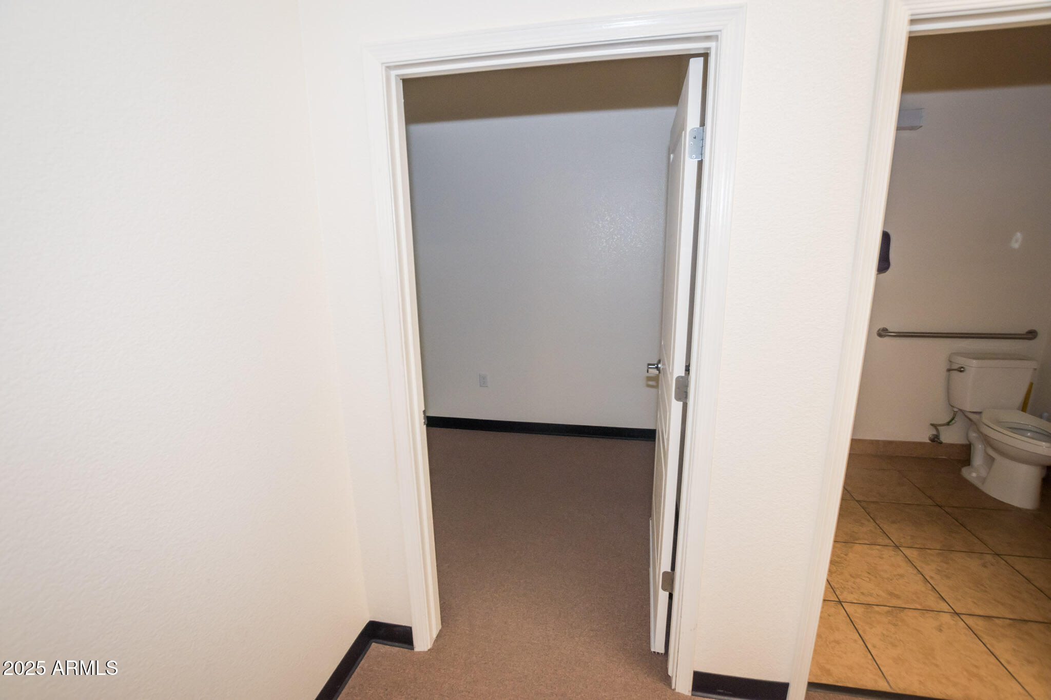 CROSSROADS COMMERCE CENTER PHASE 2 - Commercial Sale