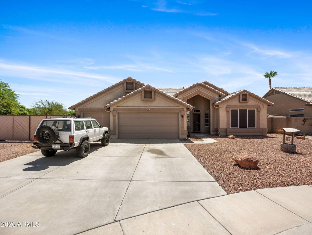 Photo of 7727 W Voltaire Avenue, Peoria, AZ 85381 (MLS # 7068042)