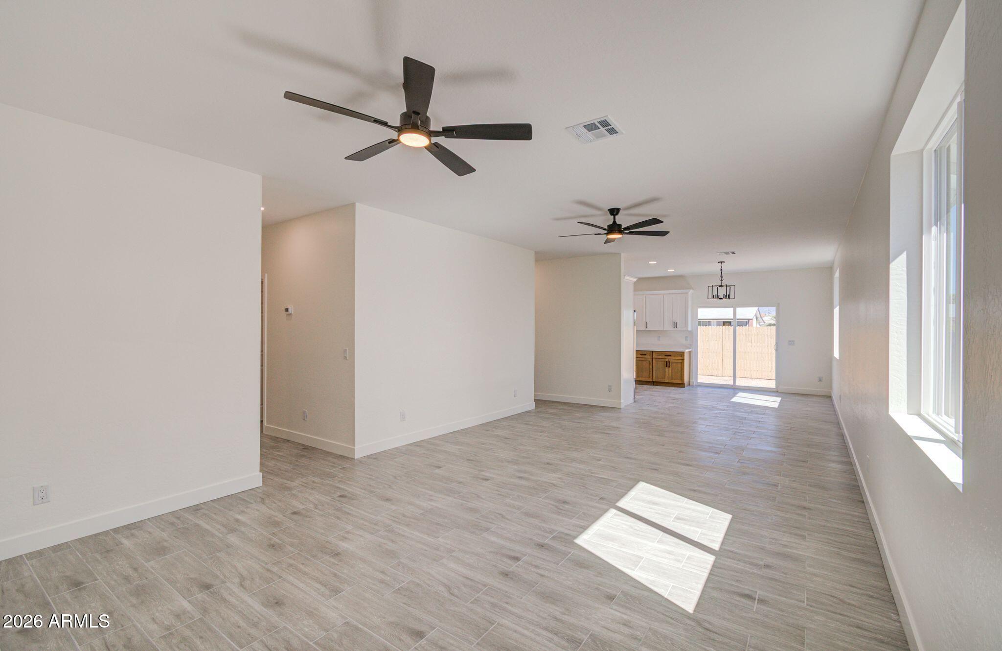1523 S HALE Drive