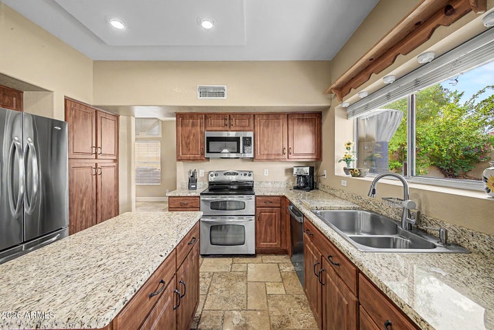 Photo 1 of 68 — 1522 E BEACON Drive, Gilbert, AZ 85234