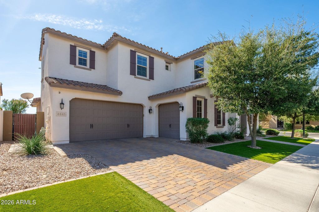 Photo of 4441 S Gardenia Drive, Chandler, AZ 85248 (MLS # 6989457)