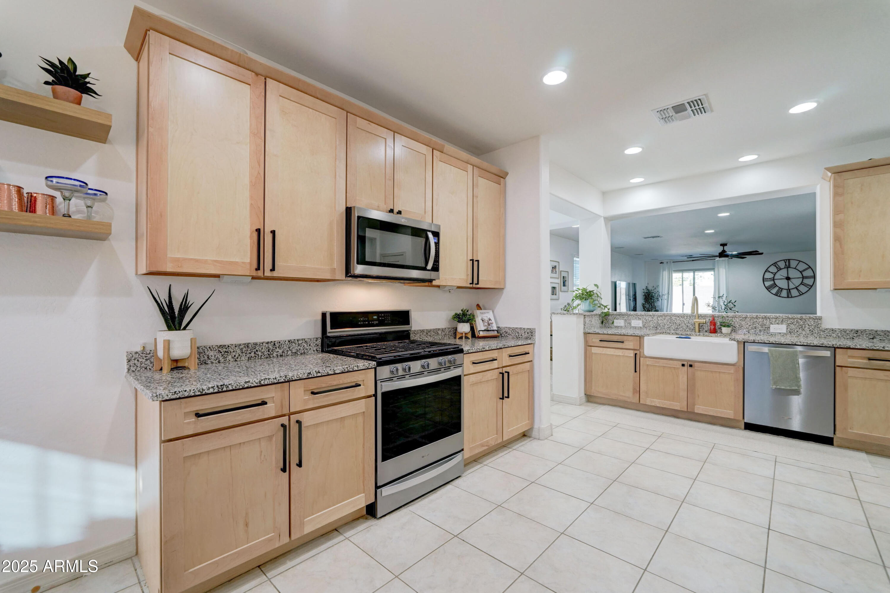 Litchfield Park, Arizona 85340, United States, 3 Bedrooms Bedrooms, ,2 BathroomsBathrooms,Residential,Active,253093