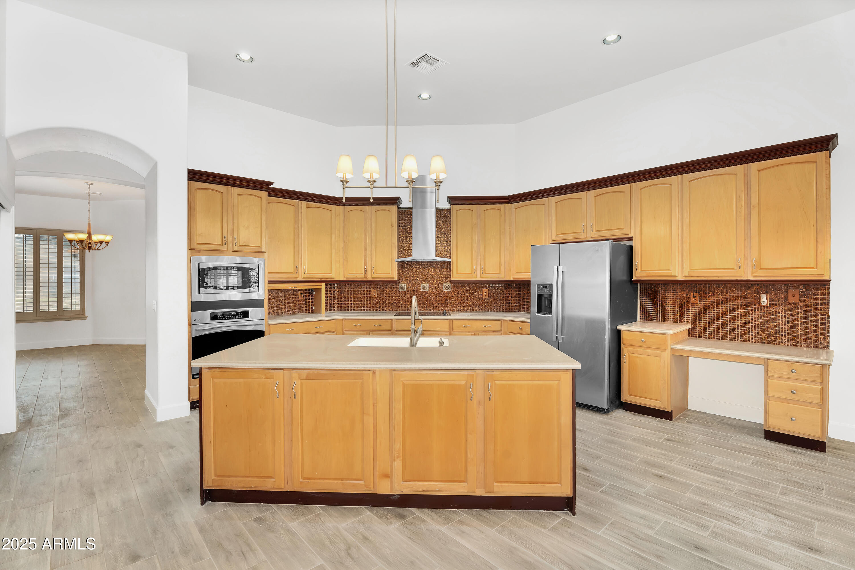 2068 S SAILORS Court