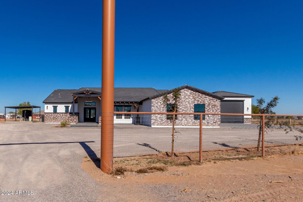 Photo of 569 S May Place, Casa Grande, AZ 85194 (MLS # 6885264)