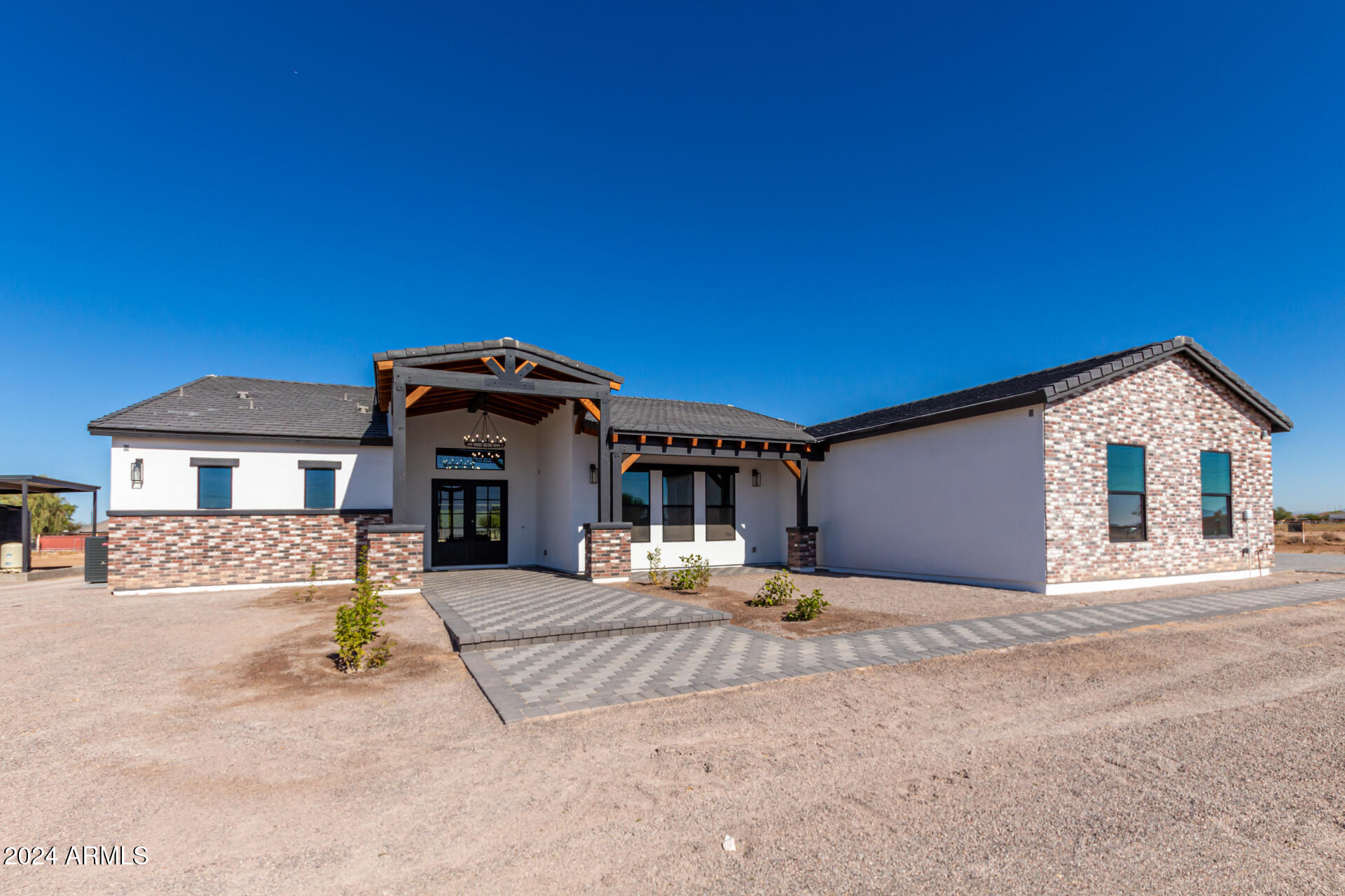 569 S MAY Place