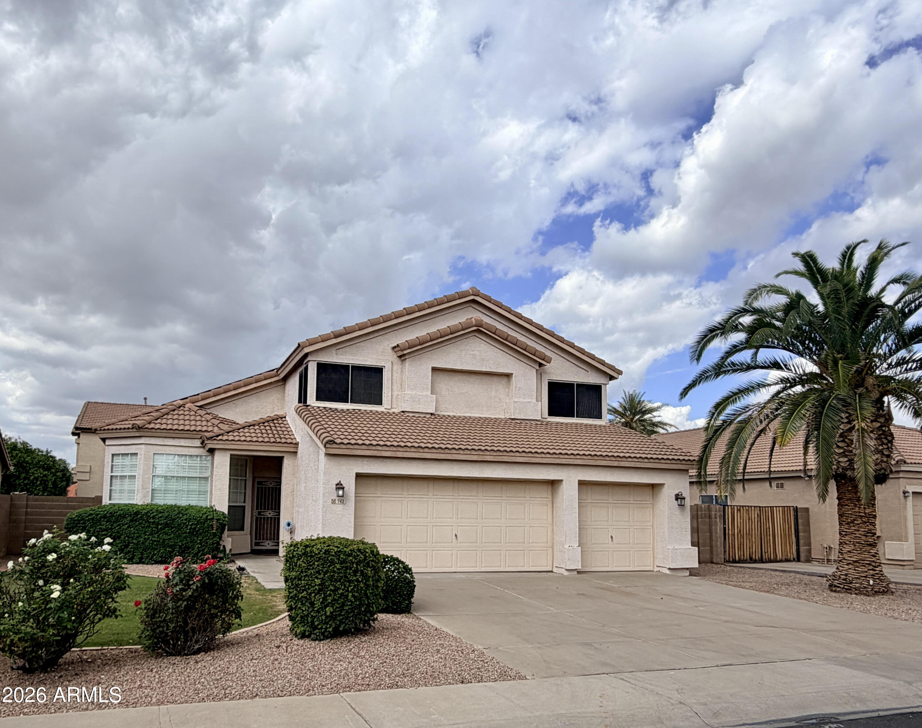 742 N BOULDER Street