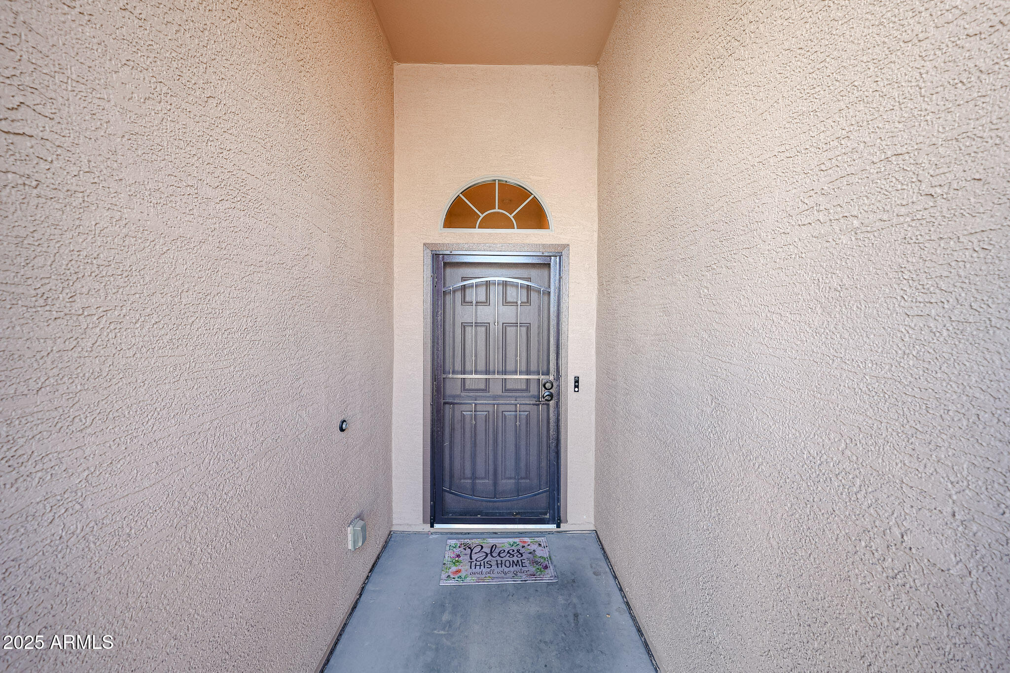 22013 W HADLEY Street