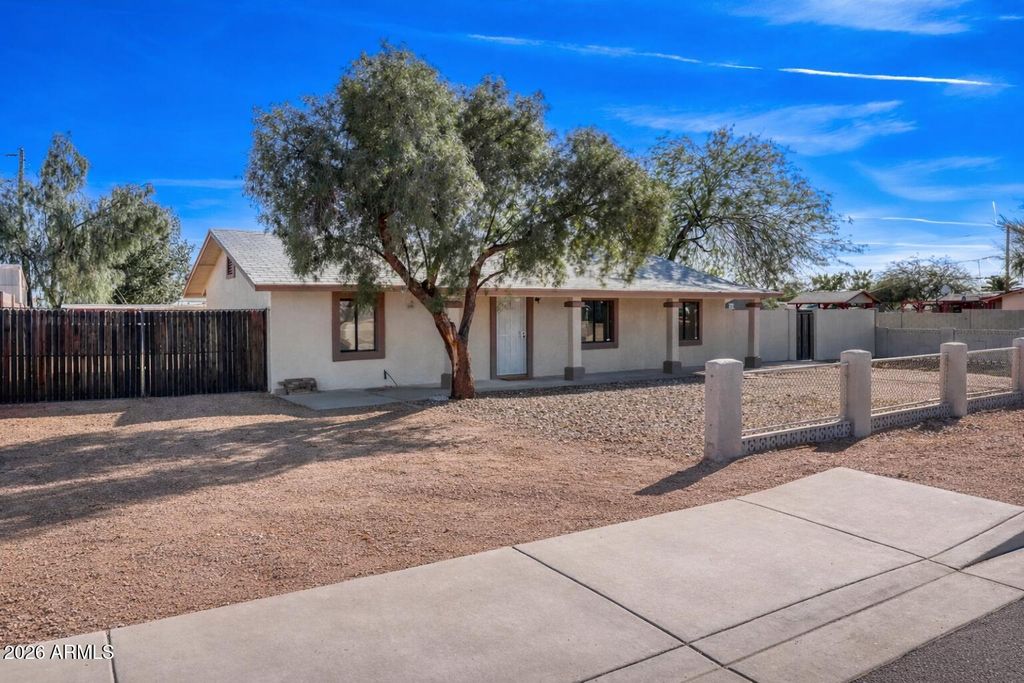 Photo of 9901 E Quarterline Road, Mesa, AZ 85207 (MLS # 7000956)