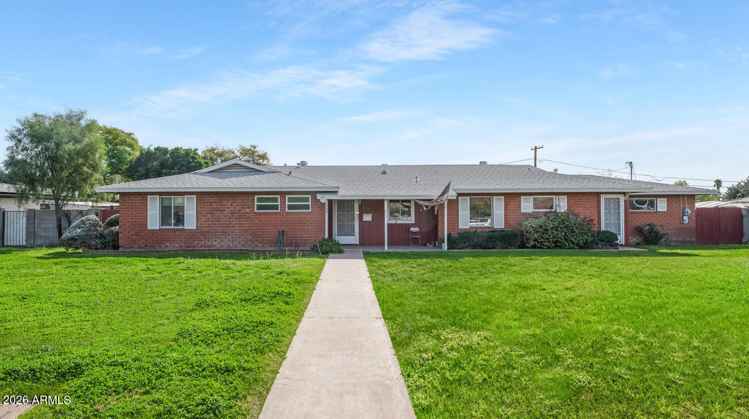 2039 W WINDSOR Avenue