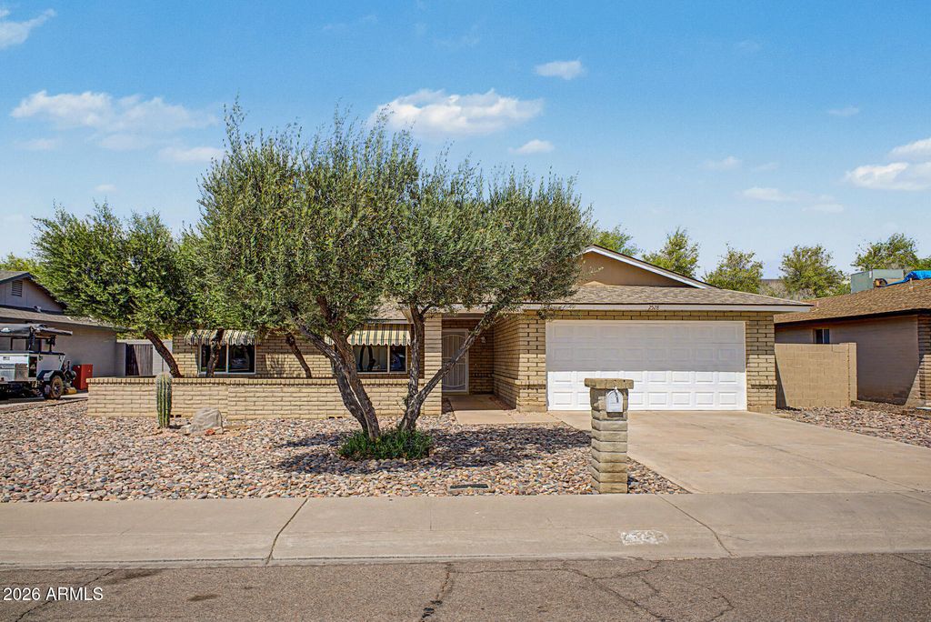Photo of 2528 E Malibu Drive, Tempe, AZ 85282 (MLS # 7008519)