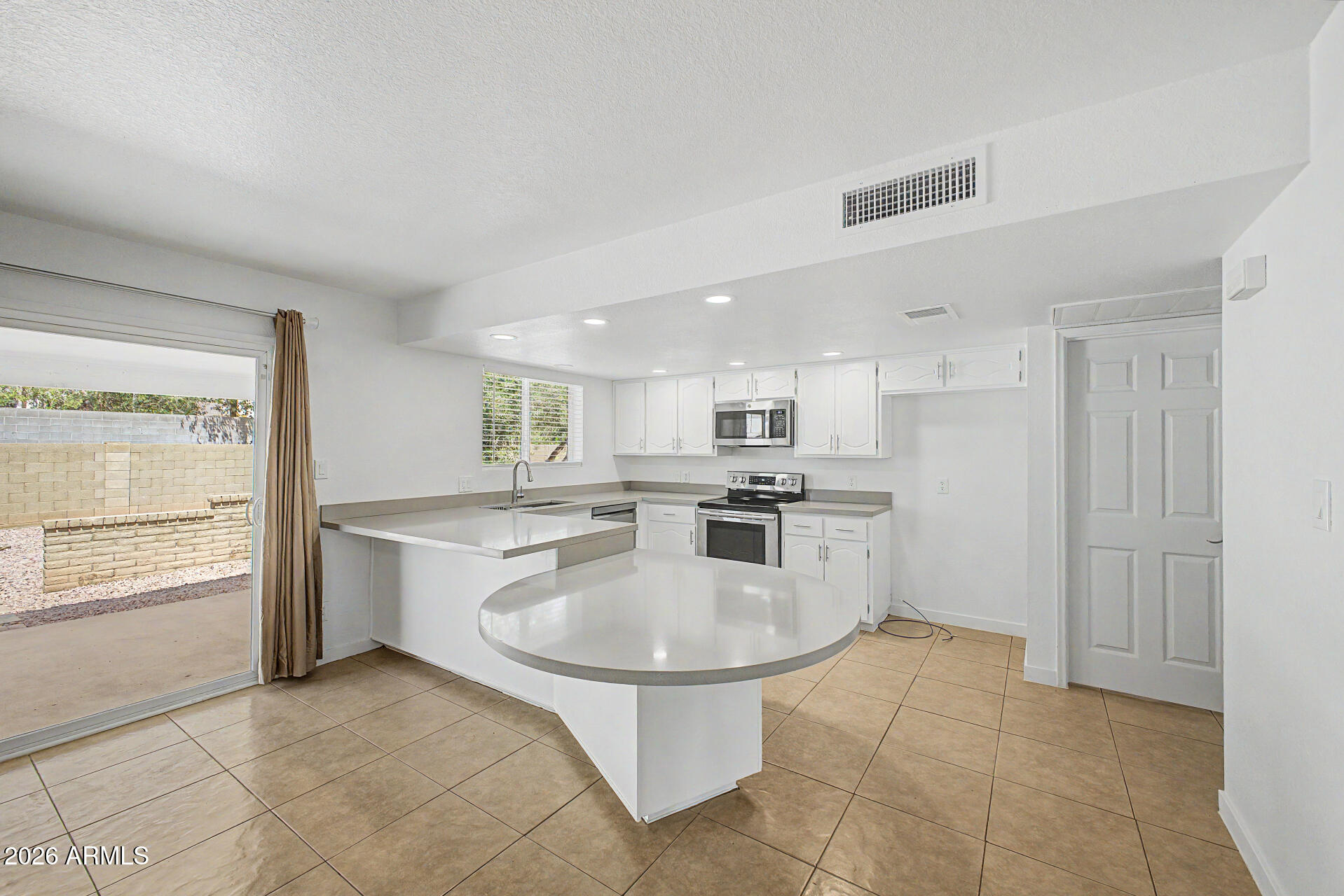 2528 E Malibu Drive