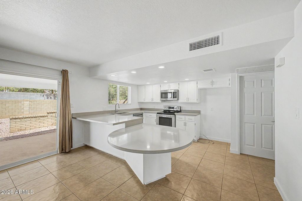 Photo of 2528 E Malibu Drive, Tempe, AZ 85282 (MLS # 7008519)