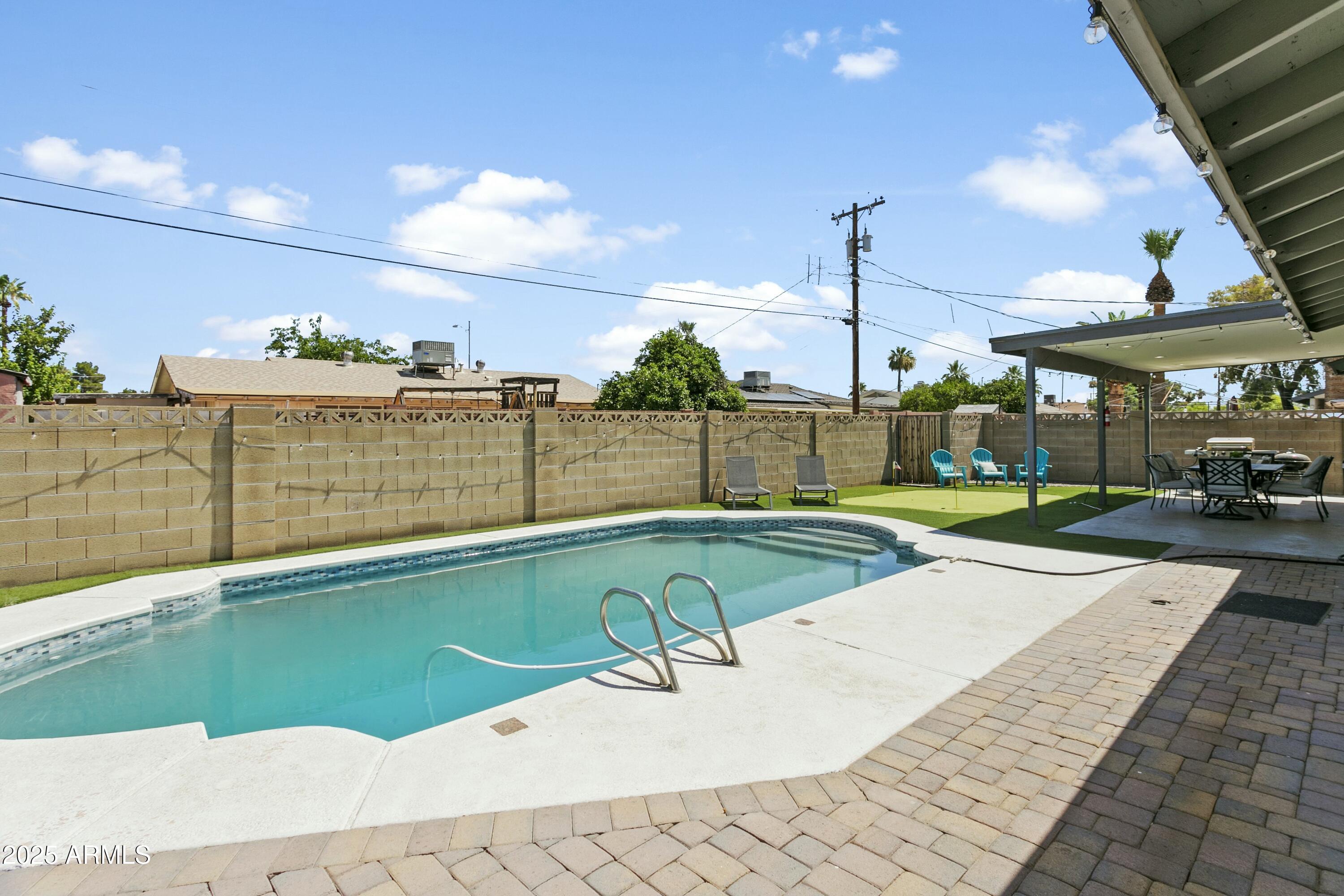 8312 E MACKENZIE Drive