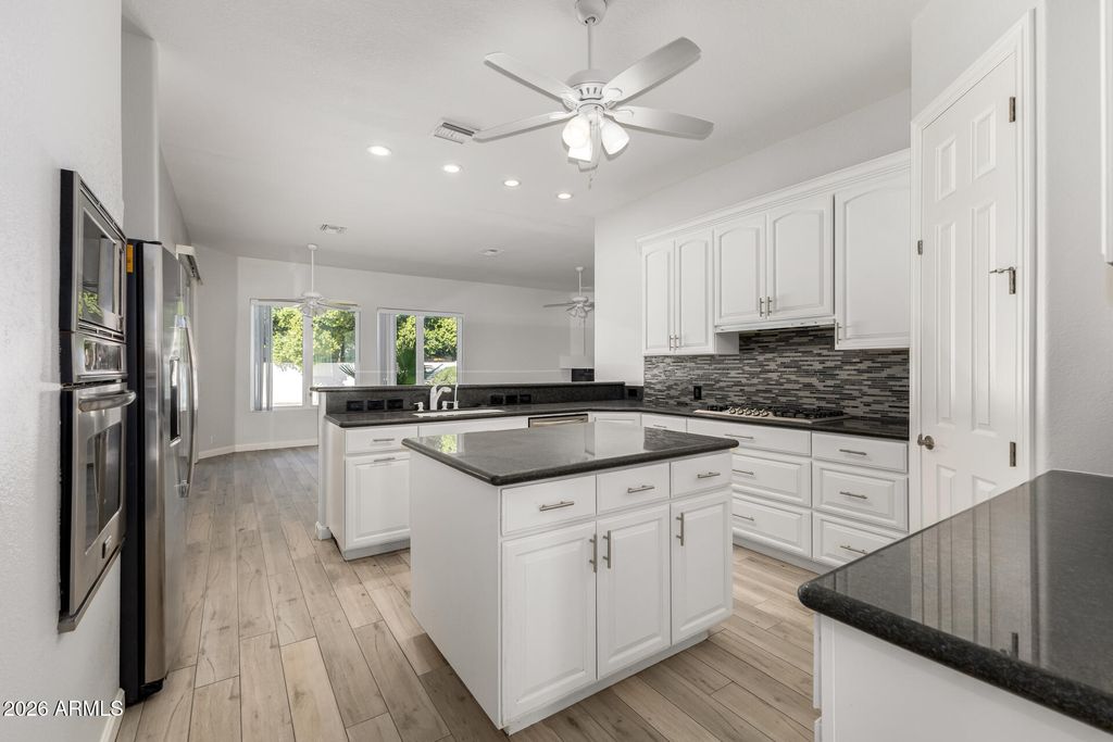 Photo of 1912 E Schooner Court, Gilbert, AZ 85234 (MLS # 6989815)