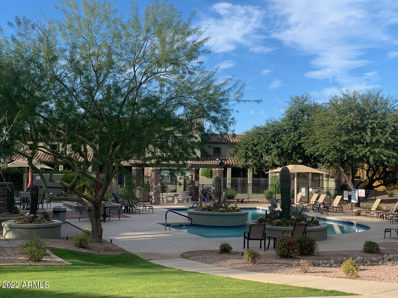 20750 N 87 Street 2140