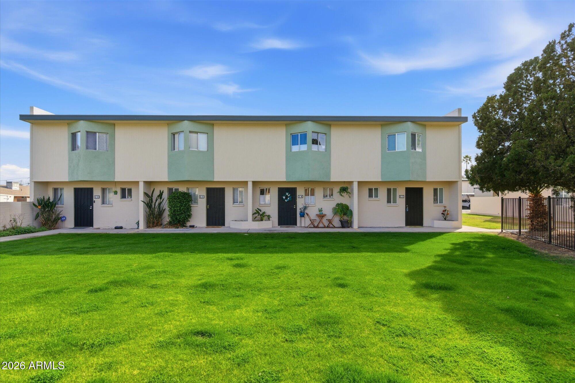 6040 N 15TH Street 26