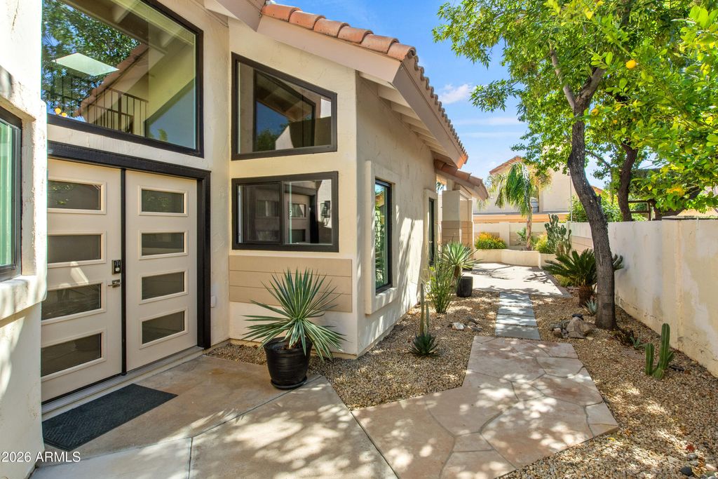 Photo of 9665 E Sutton Drive, Scottsdale, AZ 85260 (MLS # 6985804)