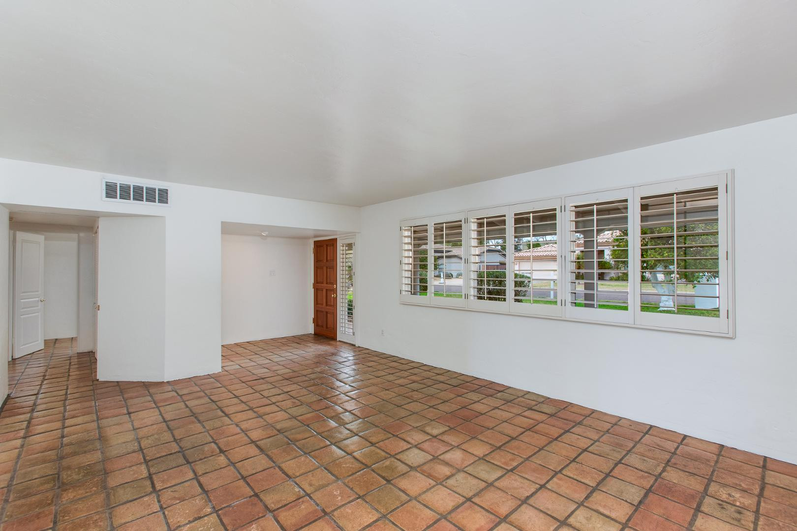 2917 E Mariposa Street