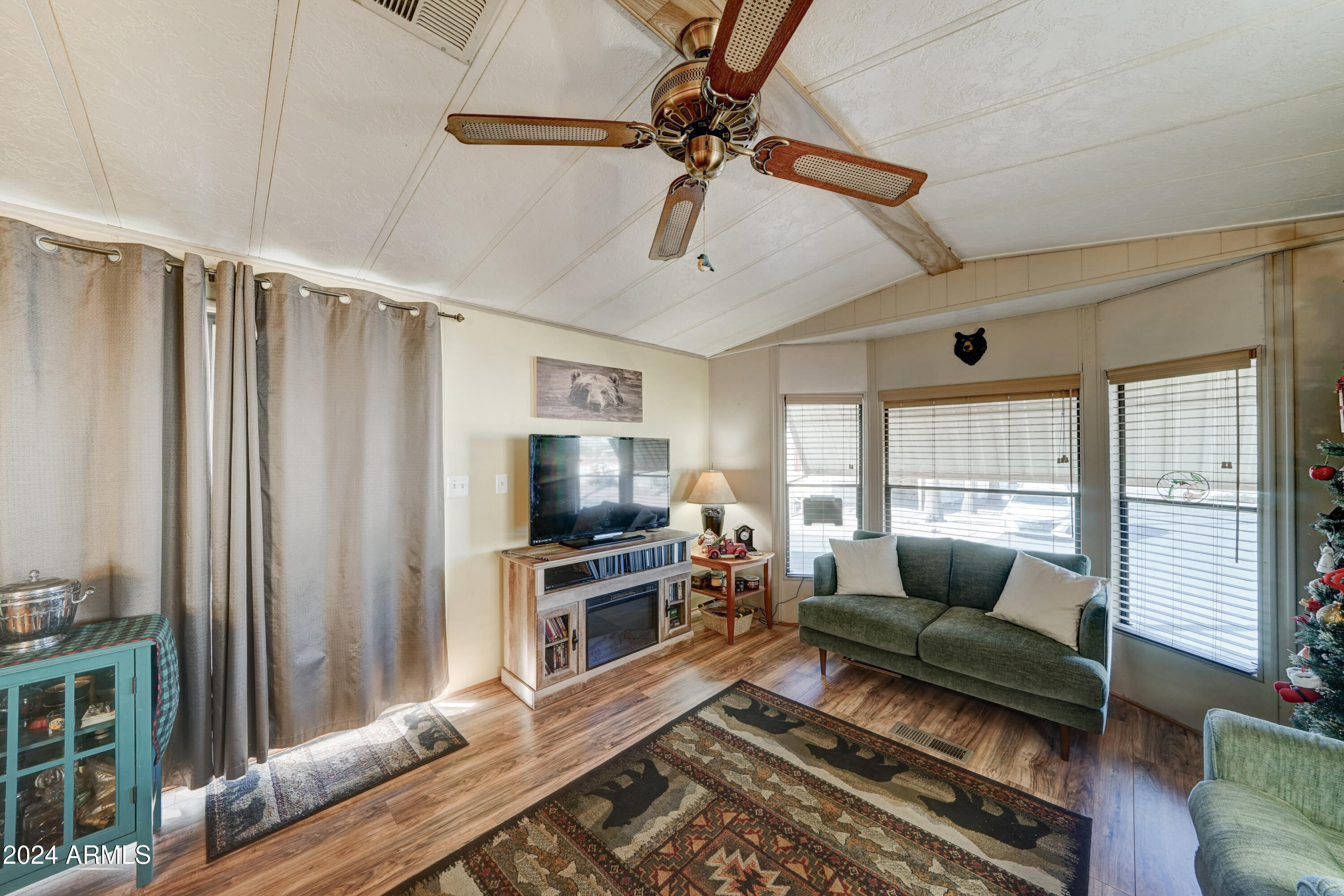 9333 E University Drive 177