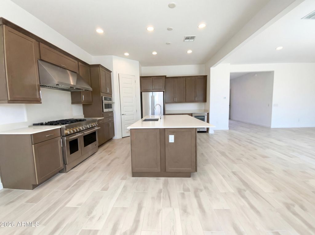 Photo of 3315 E Craftsman Lane, San Tan Valley, AZ 85140 (MLS # 6992048)